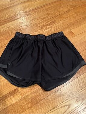 Under Armour Women’s Black Athletic Shorts with Branded Waistband